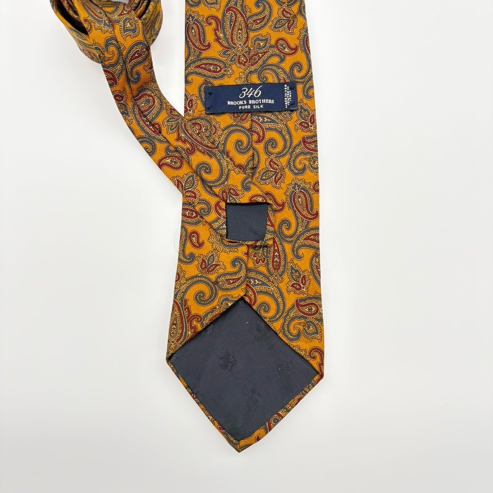 Brooks Brothers 346 Pure Silk Necktie Classic Paisley Pattern Yellow Background - Picture 5 of 10